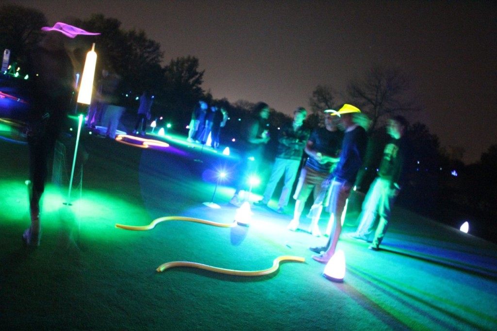 glow golf games